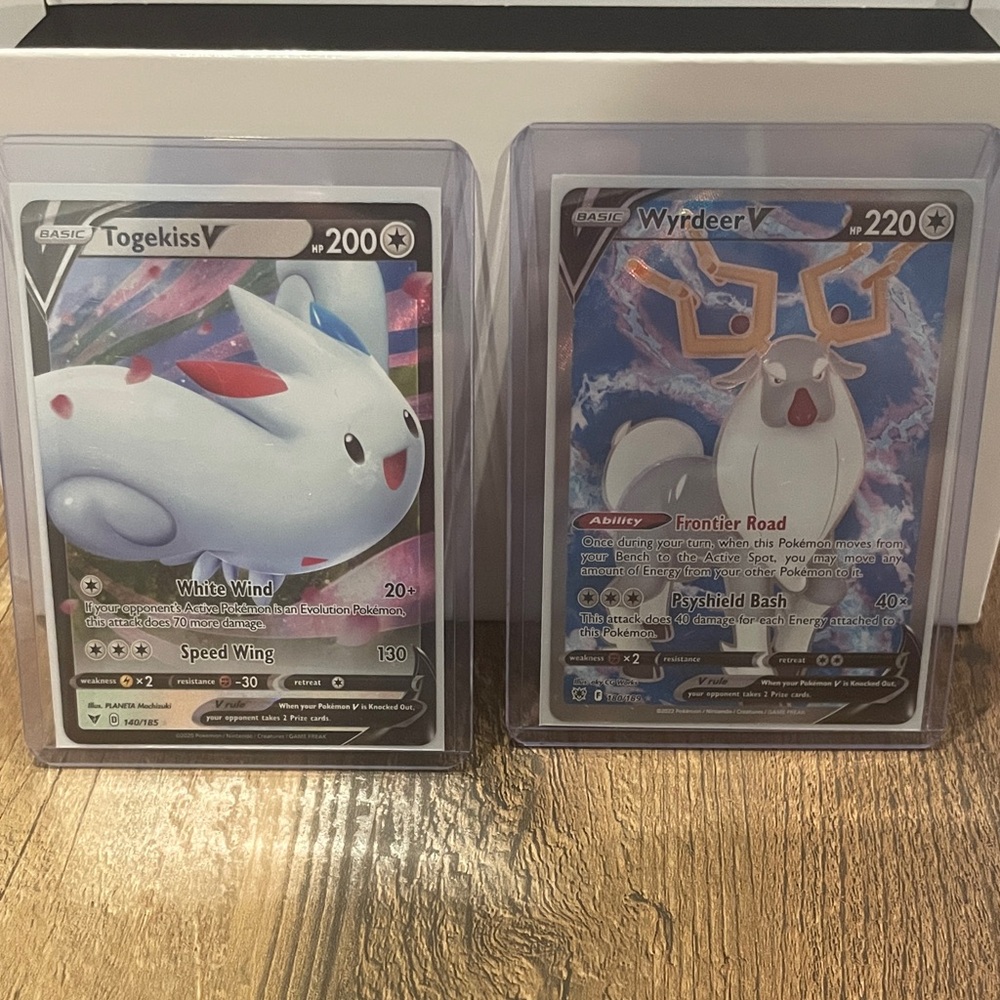 Pokemon Togekiss V and Wyrdeer V Card Set - White, Blue, Purple